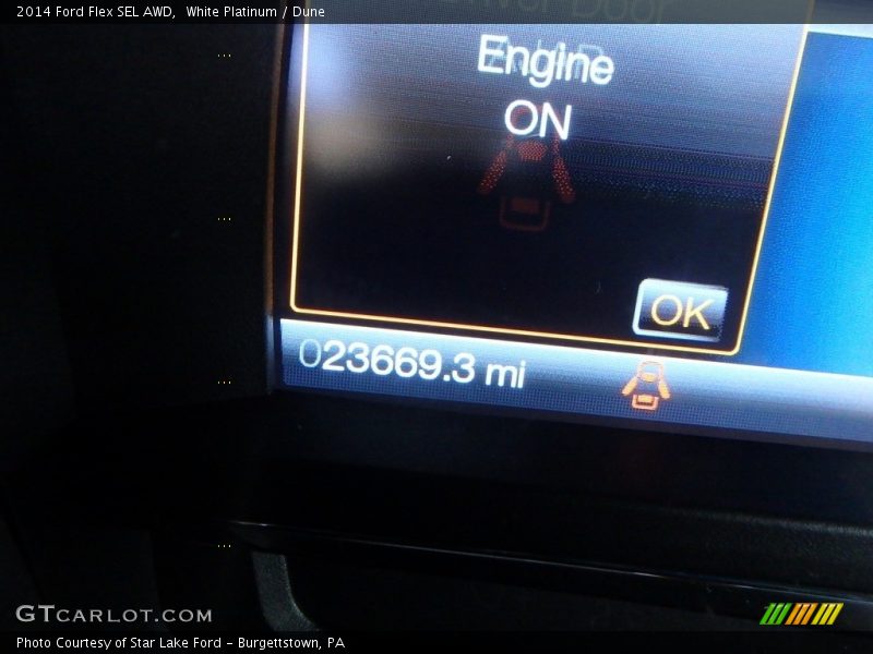 White Platinum / Dune 2014 Ford Flex SEL AWD