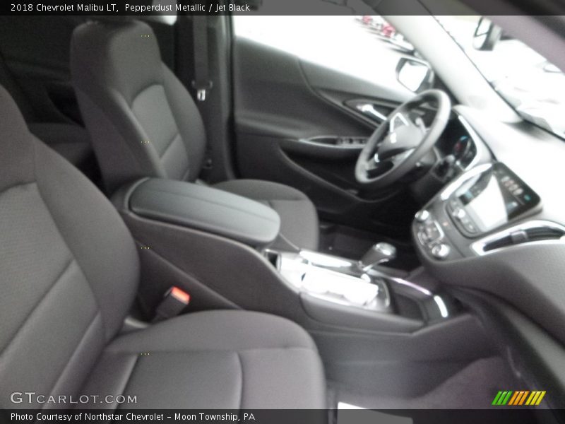 Pepperdust Metallic / Jet Black 2018 Chevrolet Malibu LT
