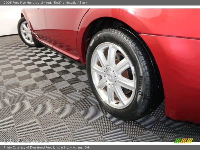 Redfire Metallic / Black 2006 Ford Five Hundred Limited
