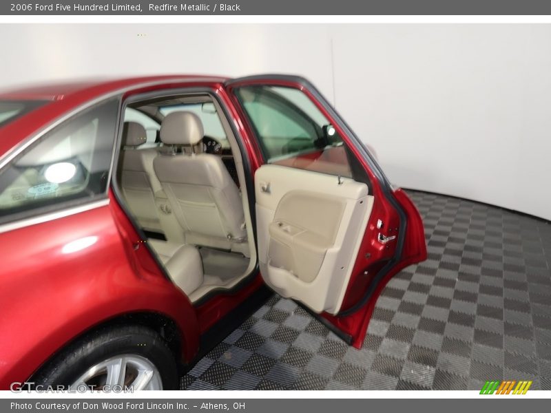 Redfire Metallic / Black 2006 Ford Five Hundred Limited