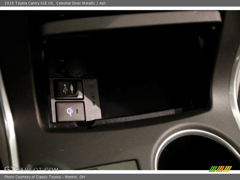 Celestial Silver Metallic / Ash 2015 Toyota Camry XLE V6