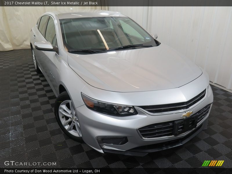 Silver Ice Metallic / Jet Black 2017 Chevrolet Malibu LT