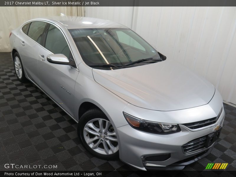 Silver Ice Metallic / Jet Black 2017 Chevrolet Malibu LT