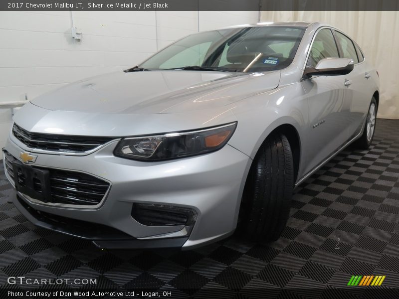 Silver Ice Metallic / Jet Black 2017 Chevrolet Malibu LT