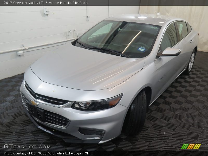 Silver Ice Metallic / Jet Black 2017 Chevrolet Malibu LT