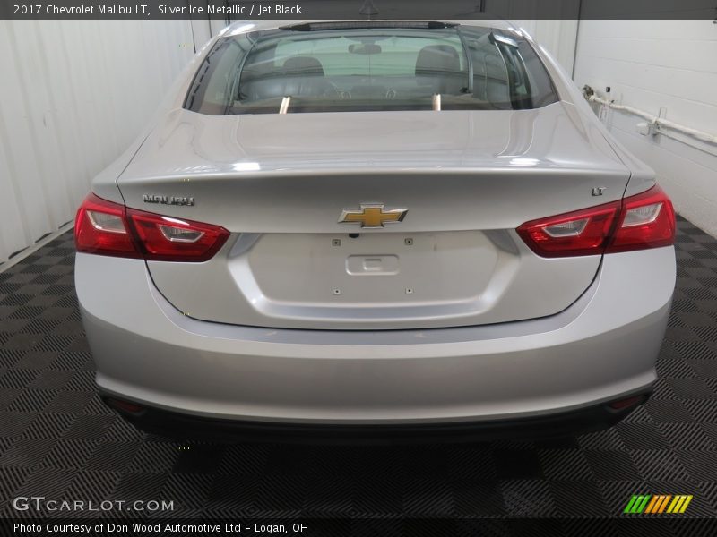 Silver Ice Metallic / Jet Black 2017 Chevrolet Malibu LT