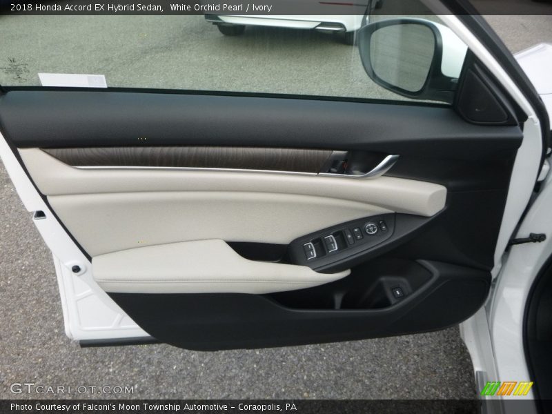 Door Panel of 2018 Accord EX Hybrid Sedan