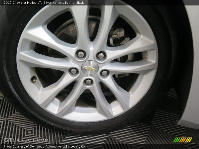 Silver Ice Metallic / Jet Black 2017 Chevrolet Malibu LT