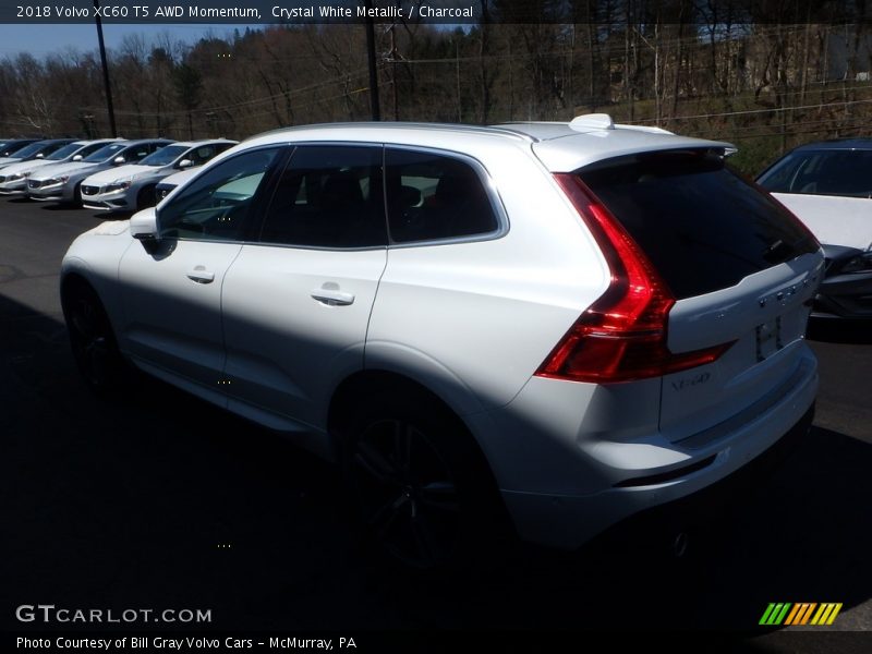 Crystal White Metallic / Charcoal 2018 Volvo XC60 T5 AWD Momentum