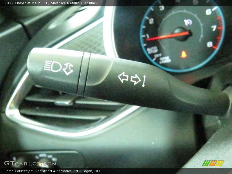 Silver Ice Metallic / Jet Black 2017 Chevrolet Malibu LT