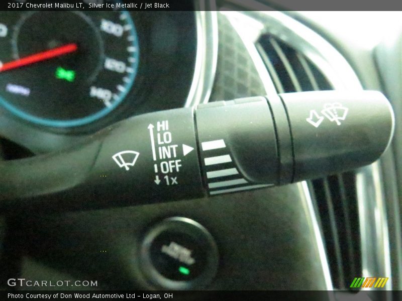 Silver Ice Metallic / Jet Black 2017 Chevrolet Malibu LT