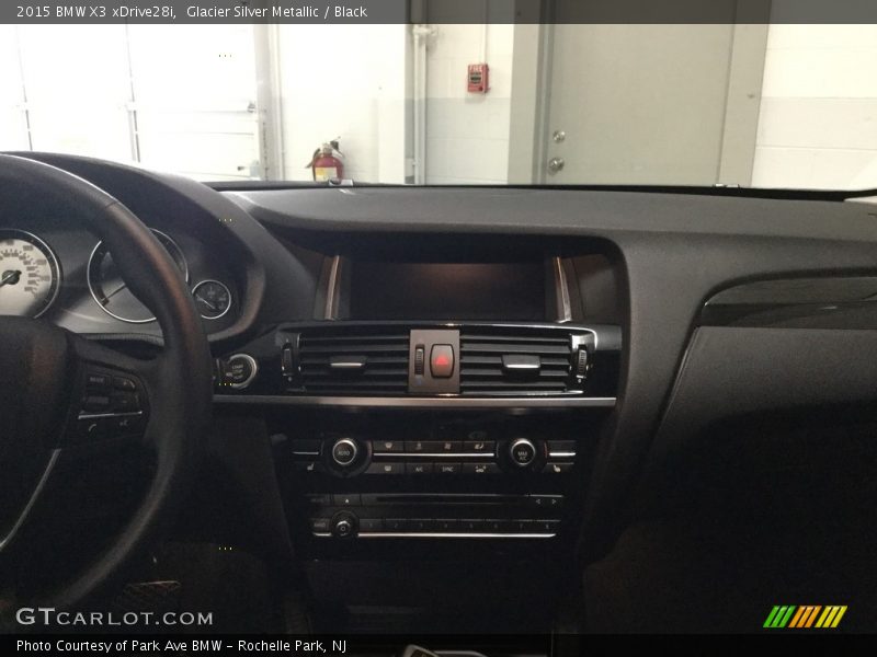 Glacier Silver Metallic / Black 2015 BMW X3 xDrive28i
