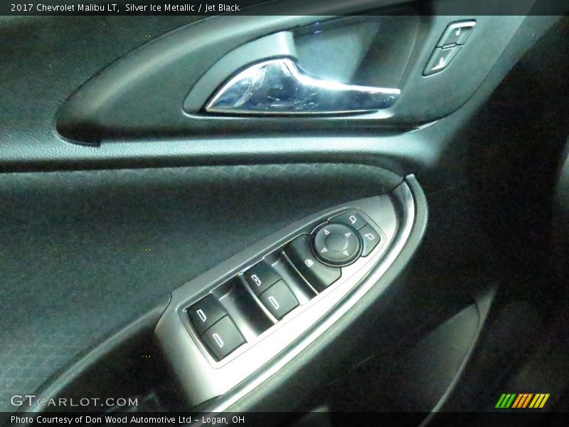 Silver Ice Metallic / Jet Black 2017 Chevrolet Malibu LT