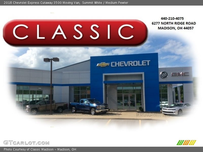 Summit White / Medium Pewter 2018 Chevrolet Express Cutaway 3500 Moving Van