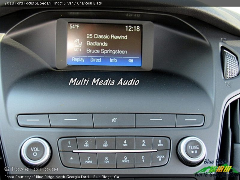 Ingot Silver / Charcoal Black 2018 Ford Focus SE Sedan