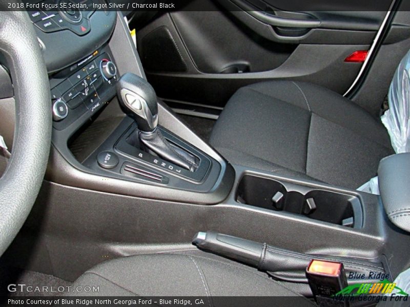 Ingot Silver / Charcoal Black 2018 Ford Focus SE Sedan