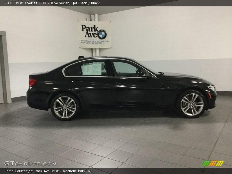 Jet Black / Black 2018 BMW 3 Series 330i xDrive Sedan