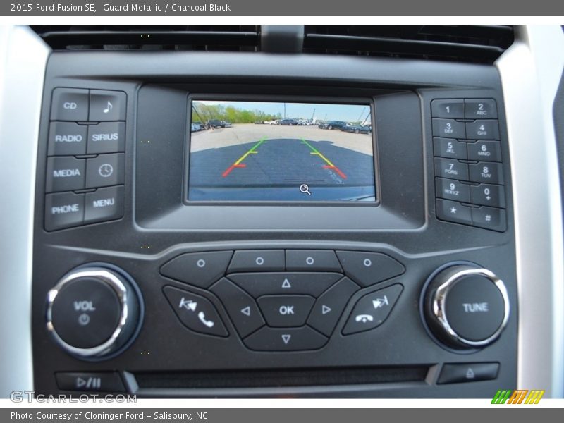 Guard Metallic / Charcoal Black 2015 Ford Fusion SE