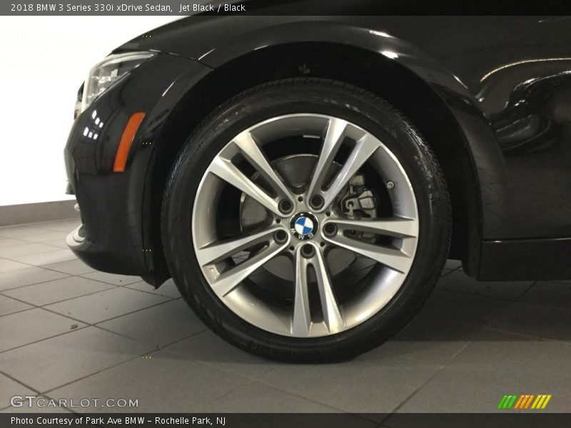 Jet Black / Black 2018 BMW 3 Series 330i xDrive Sedan