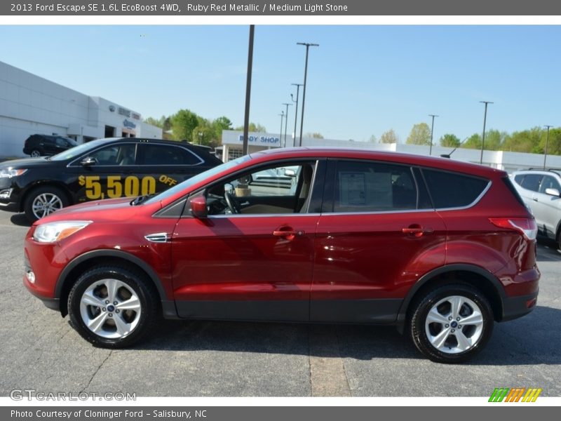 Ruby Red Metallic / Medium Light Stone 2013 Ford Escape SE 1.6L EcoBoost 4WD