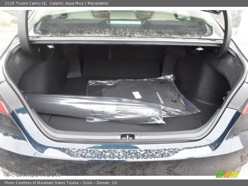 Galactic Aqua Mica / Macadamia 2018 Toyota Camry LE