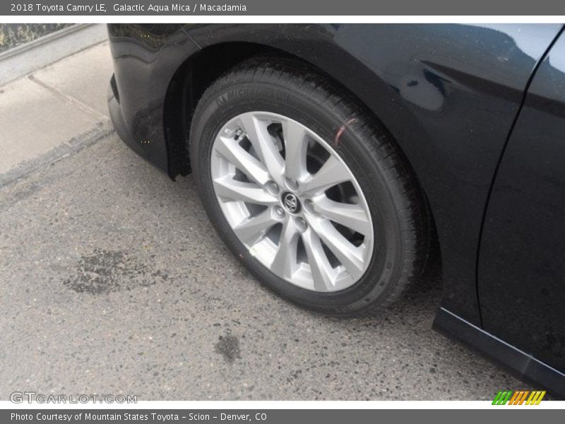 Galactic Aqua Mica / Macadamia 2018 Toyota Camry LE