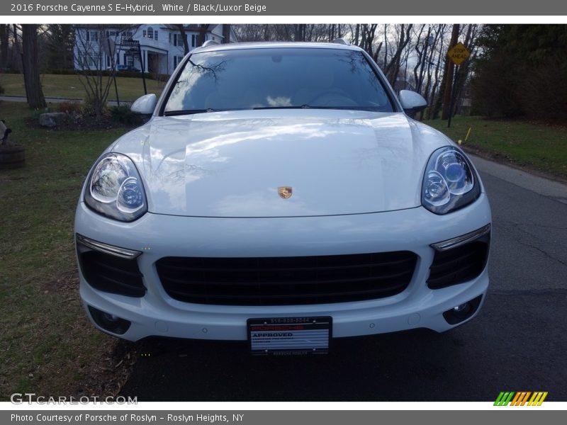 White / Black/Luxor Beige 2016 Porsche Cayenne S E-Hybrid