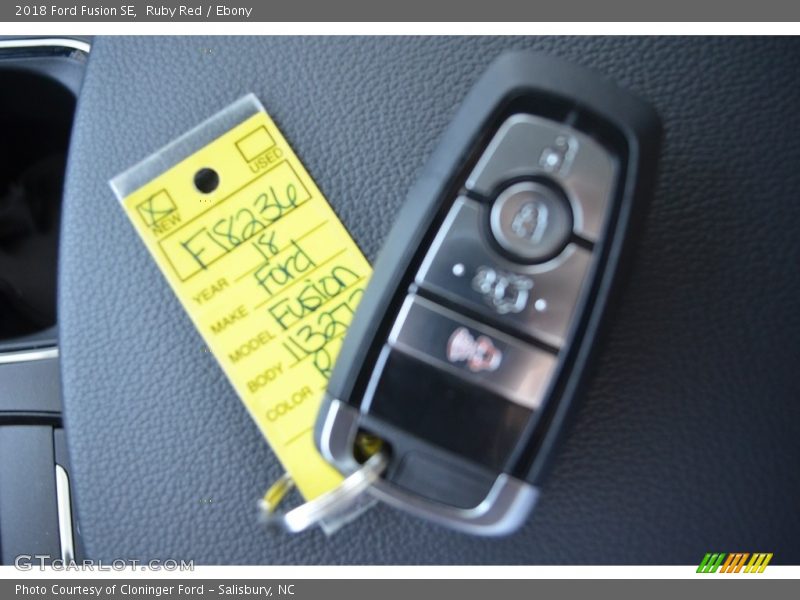 Ruby Red / Ebony 2018 Ford Fusion SE