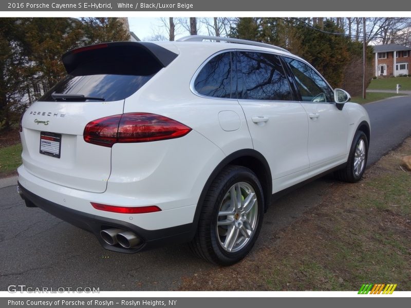 White / Black/Luxor Beige 2016 Porsche Cayenne S E-Hybrid