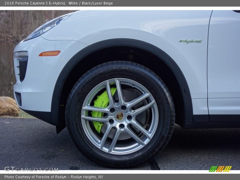  2016 Cayenne S E-Hybrid Wheel