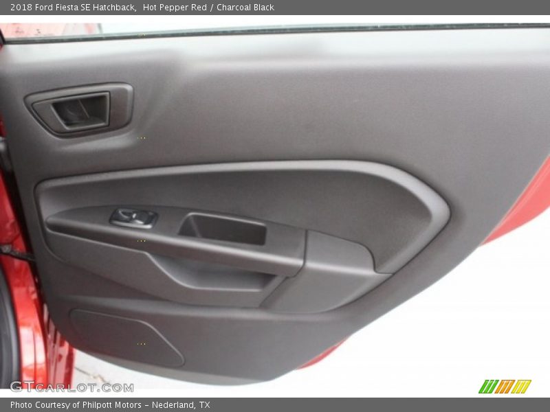 Hot Pepper Red / Charcoal Black 2018 Ford Fiesta SE Hatchback