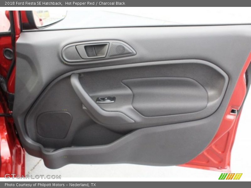 Hot Pepper Red / Charcoal Black 2018 Ford Fiesta SE Hatchback