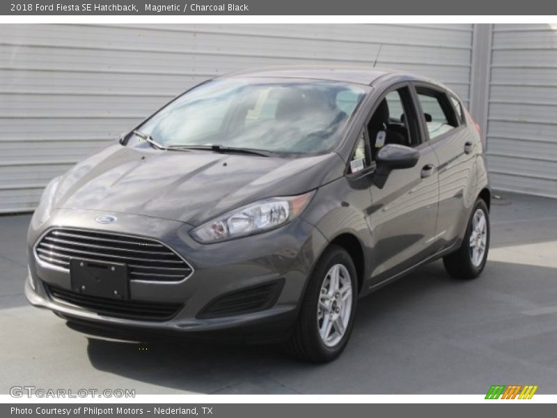 Magnetic / Charcoal Black 2018 Ford Fiesta SE Hatchback