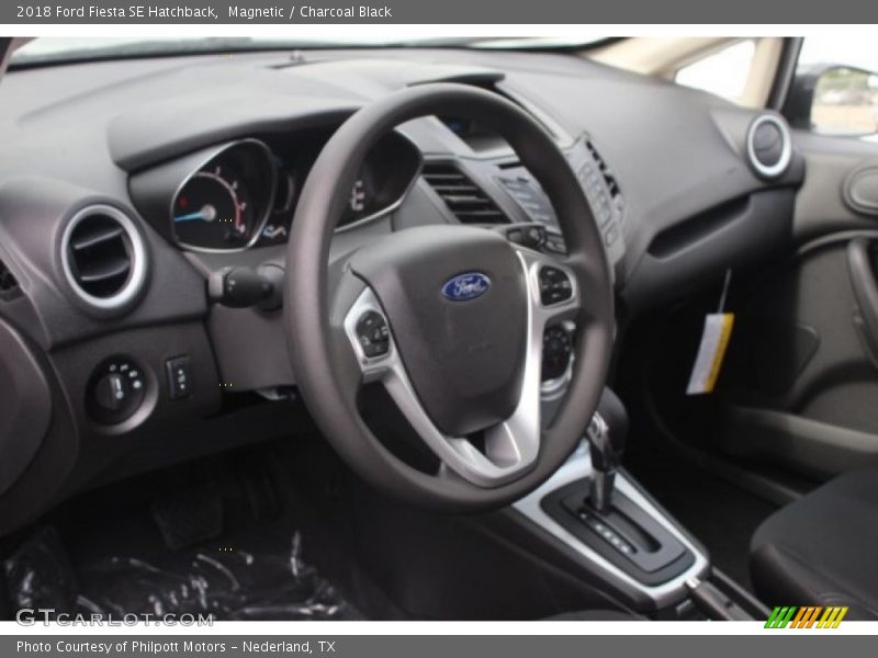 Magnetic / Charcoal Black 2018 Ford Fiesta SE Hatchback