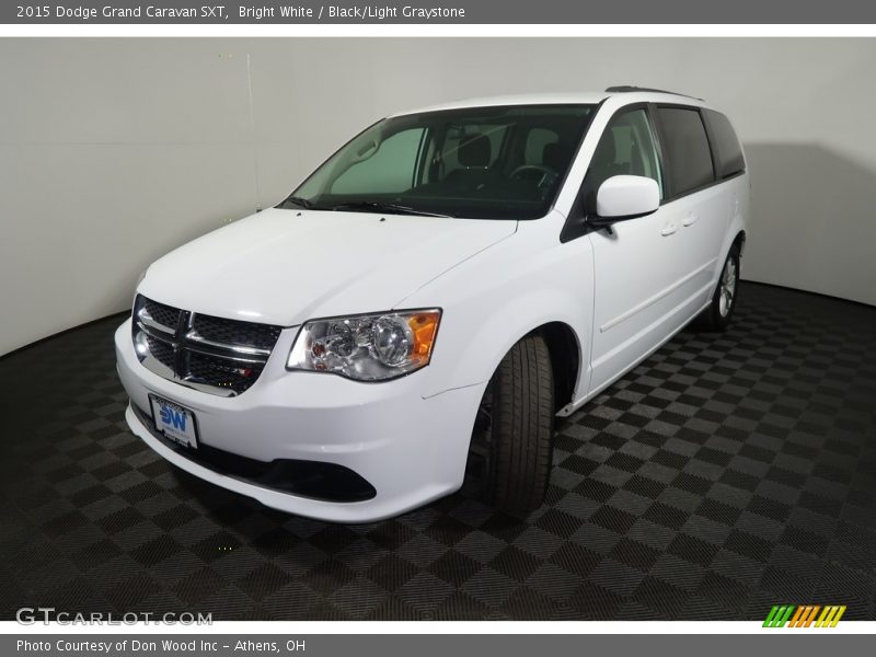 Bright White / Black/Light Graystone 2015 Dodge Grand Caravan SXT