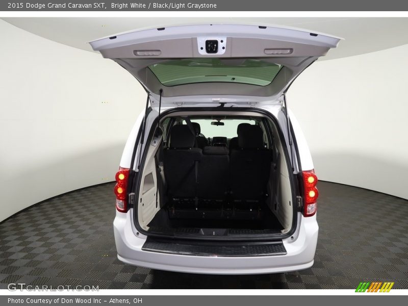 Bright White / Black/Light Graystone 2015 Dodge Grand Caravan SXT