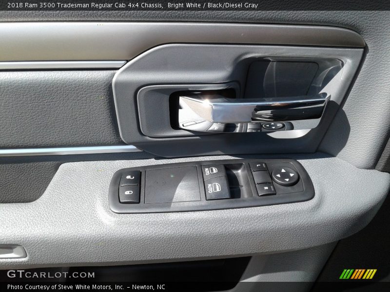 Bright White / Black/Diesel Gray 2018 Ram 3500 Tradesman Regular Cab 4x4 Chassis