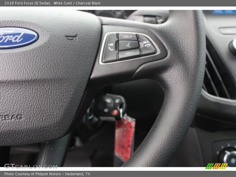 White Gold / Charcoal Black 2018 Ford Focus SE Sedan