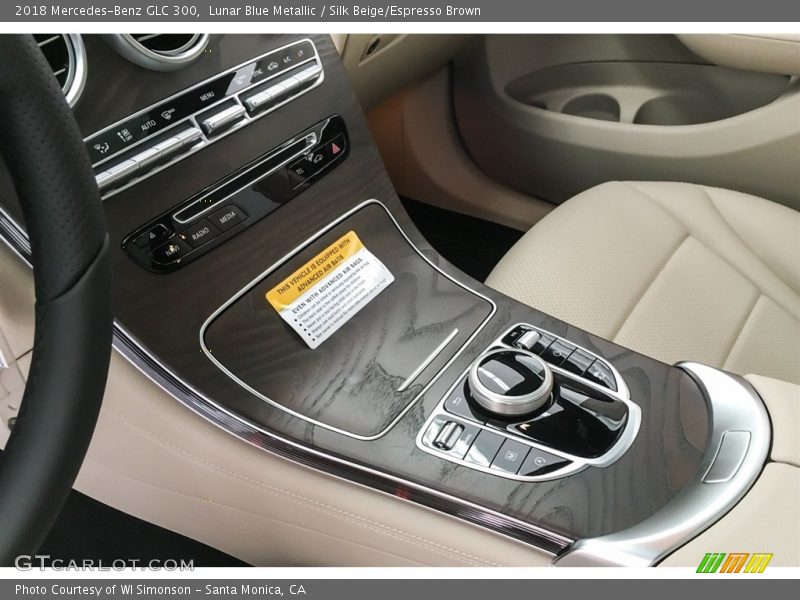 Lunar Blue Metallic / Silk Beige/Espresso Brown 2018 Mercedes-Benz GLC 300