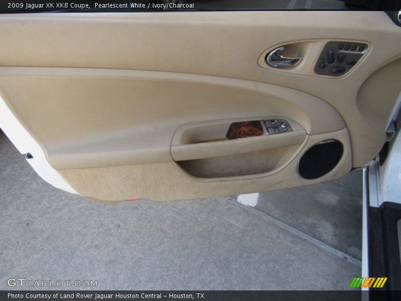 Pearlescent White / Ivory/Charcoal 2009 Jaguar XK XK8 Coupe