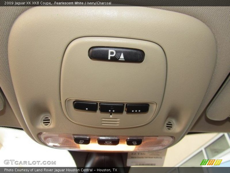 Pearlescent White / Ivory/Charcoal 2009 Jaguar XK XK8 Coupe