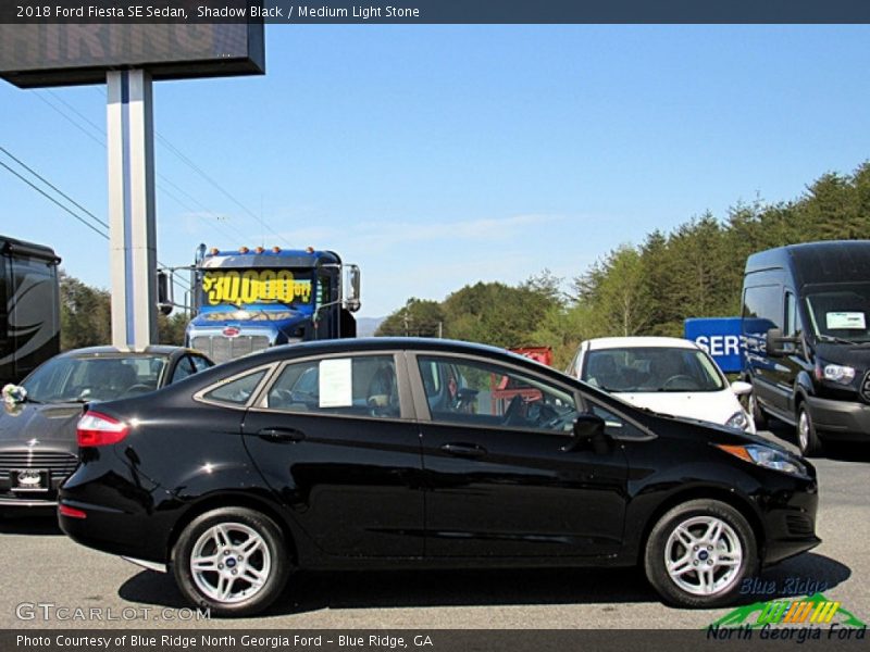 Shadow Black / Medium Light Stone 2018 Ford Fiesta SE Sedan