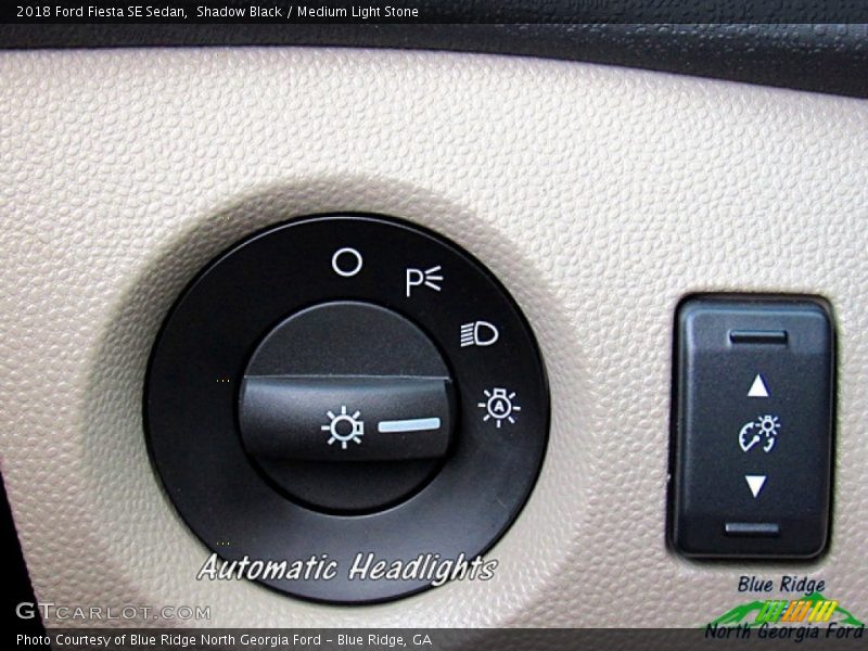 Shadow Black / Medium Light Stone 2018 Ford Fiesta SE Sedan