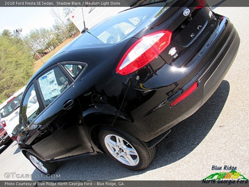 Shadow Black / Medium Light Stone 2018 Ford Fiesta SE Sedan