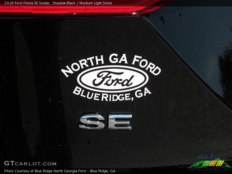 Shadow Black / Medium Light Stone 2018 Ford Fiesta SE Sedan