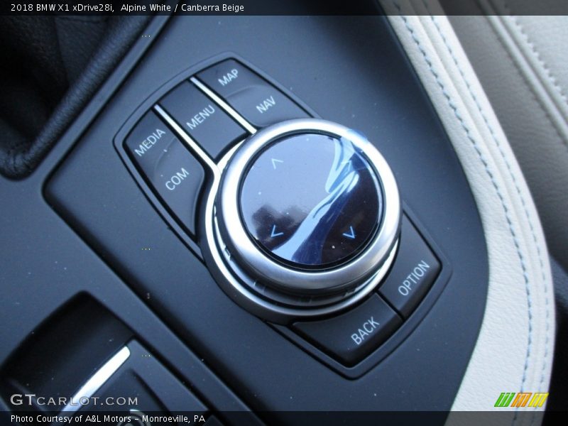 Alpine White / Canberra Beige 2018 BMW X1 xDrive28i
