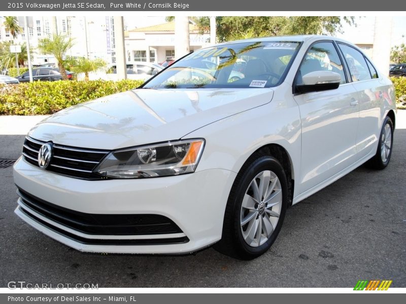 Pure White / Cornsilk Beige 2015 Volkswagen Jetta SE Sedan