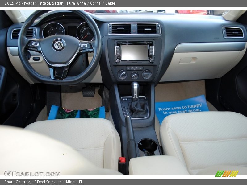 Pure White / Cornsilk Beige 2015 Volkswagen Jetta SE Sedan
