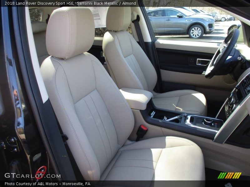 Santorini Black Metallic / Almond 2018 Land Rover Discovery Sport HSE
