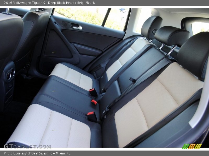 Deep Black Pearl / Beige/Black 2016 Volkswagen Tiguan S